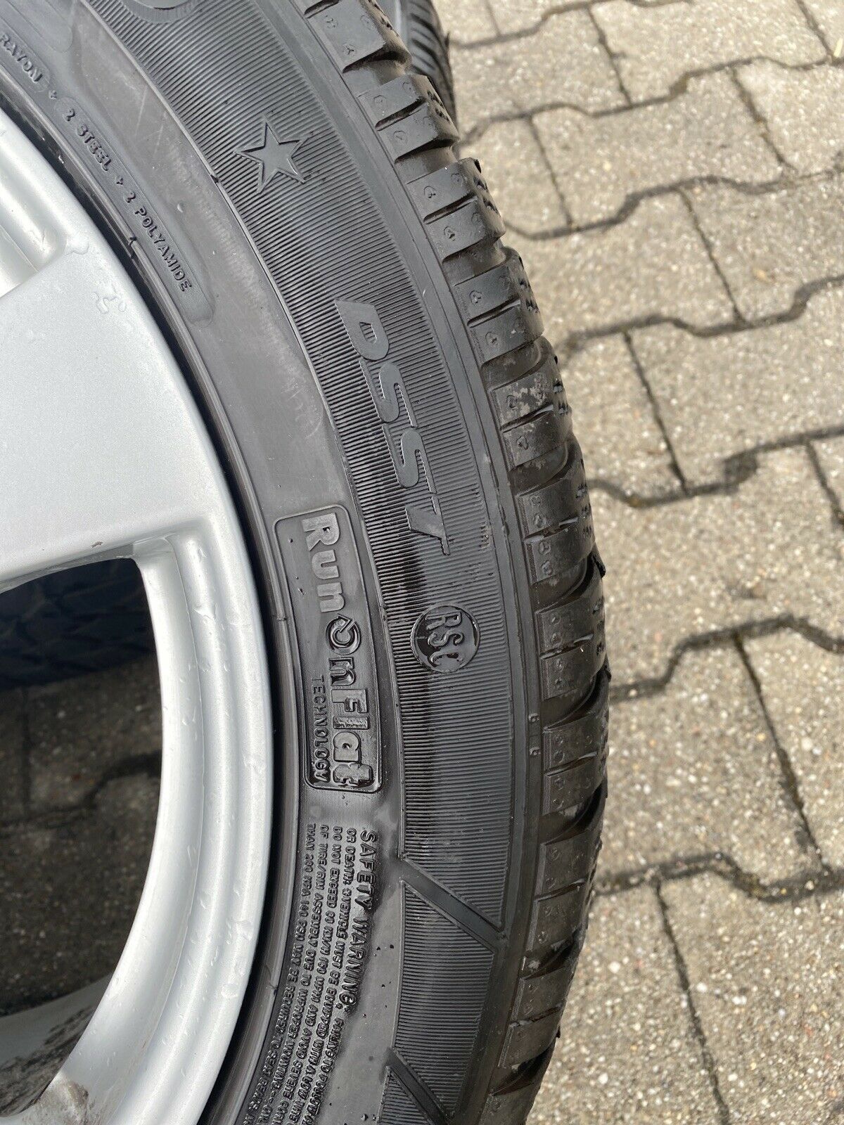 BMW F07 GT F01 DEZENT Alufelgen Winterreifen DUNLOP SP 245 50 R18 100H RSC RDCI
