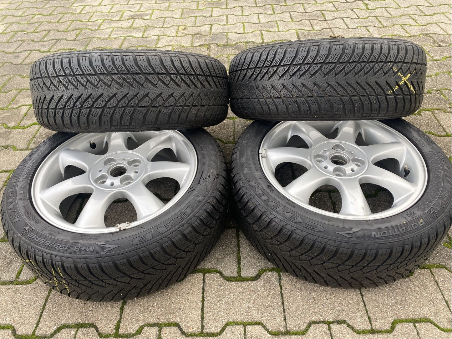 MINI COOPER R56 R50 ALUFELGEN Spoke 94 WINTERREIFEN RSC 195 55 R16 87H 6775684