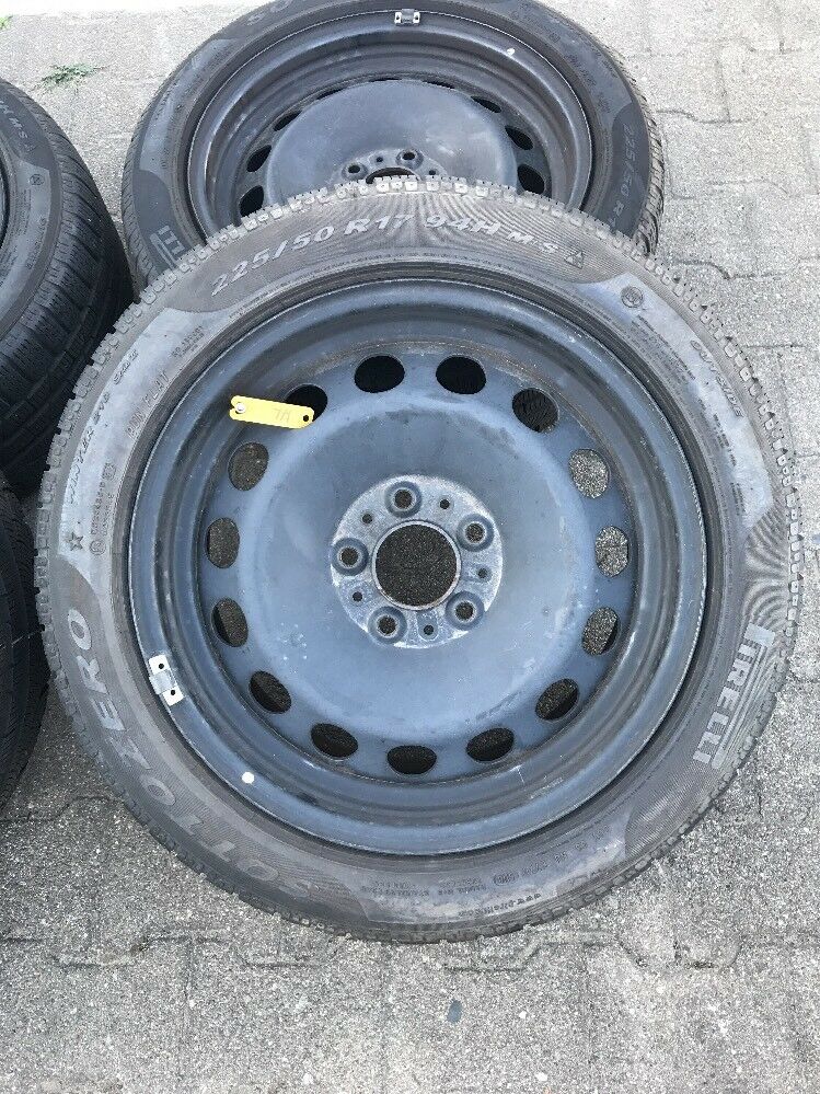 BMW X1 E84 PIRELLI SOTTOZERO 225 50 R17 94H Winterreifen RSC RUNFLAT REIFEN