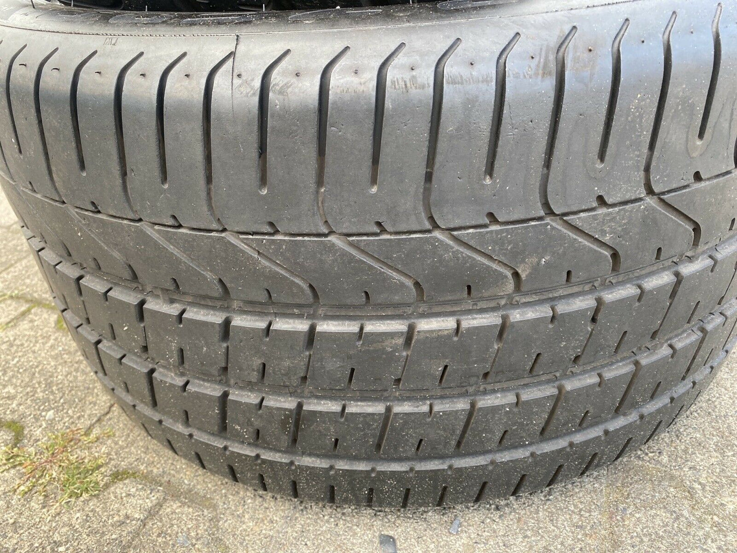 2x SOMMERREIFEN für ASTON MARTIN 295 30 ZR19 100Y HINTEN Pirelli P Zero AM8
