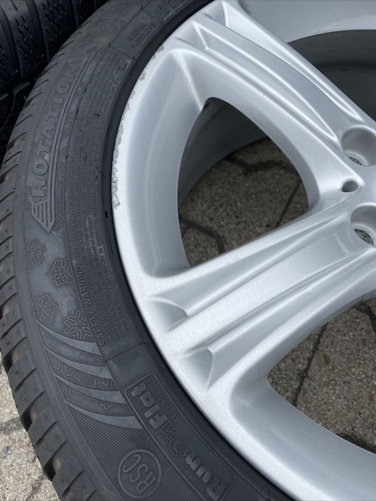 BMW F30 F31 F32 F35 ALUFELGEN WINTERREIFEN Styling 393 m 225 50 R17 94H RSC RDCI