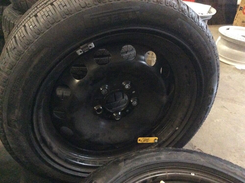 BMW X1 E84 Pirelli 225 50 R17 94H RSC RUNFLAT Winterreifen 6783330 WINTERRÄDER