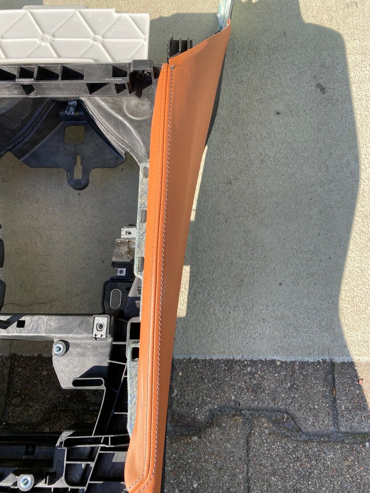 BMW G30 G31 F90 M5 MITTELKONSOLE LEDER Schwarz Aragonbraun Mittelkonsole