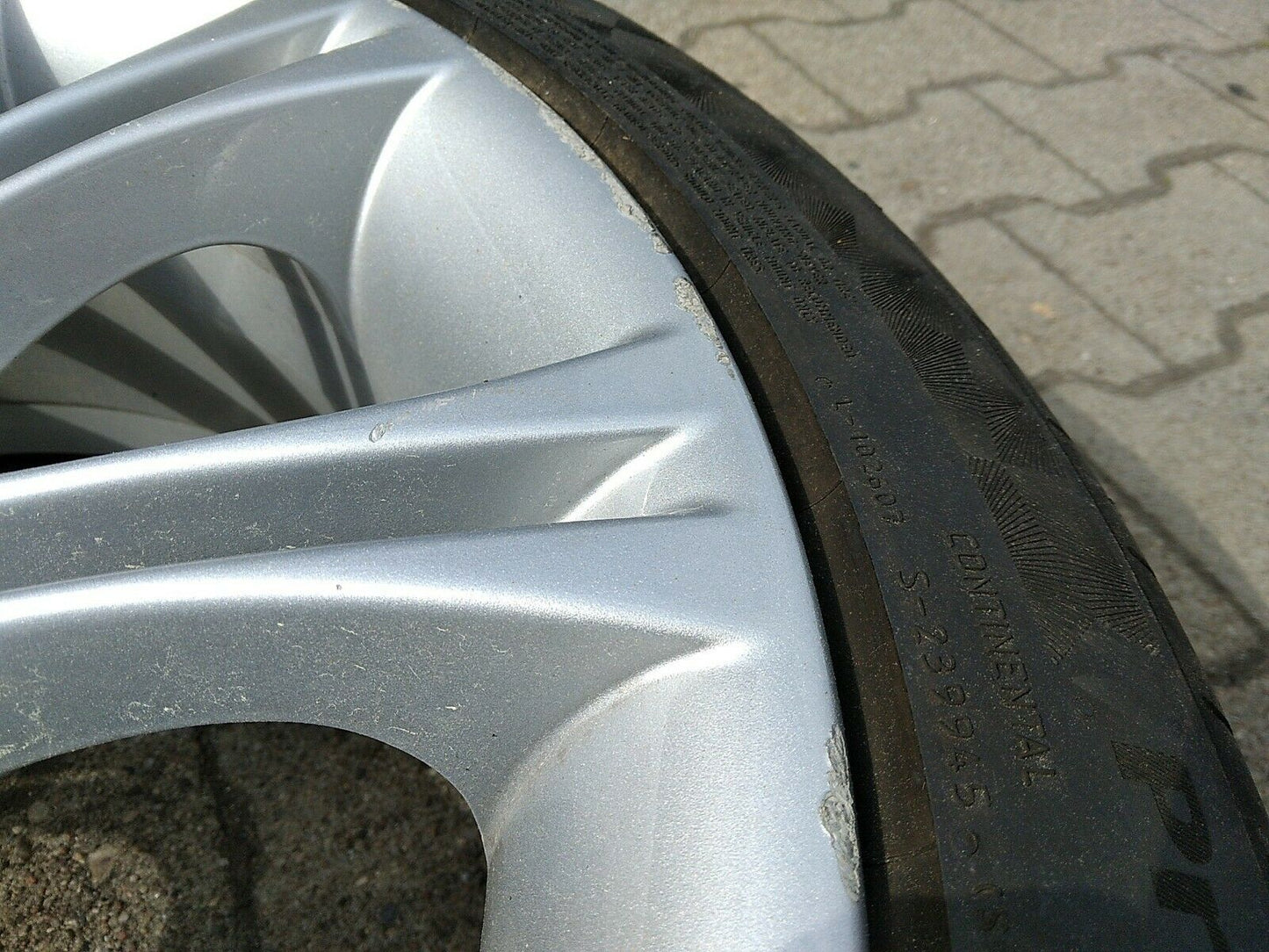 1x BMW Z4 E85 E46 M135 Alufelge 8J 7896470 Sommerreifen Continental 225 40 R18