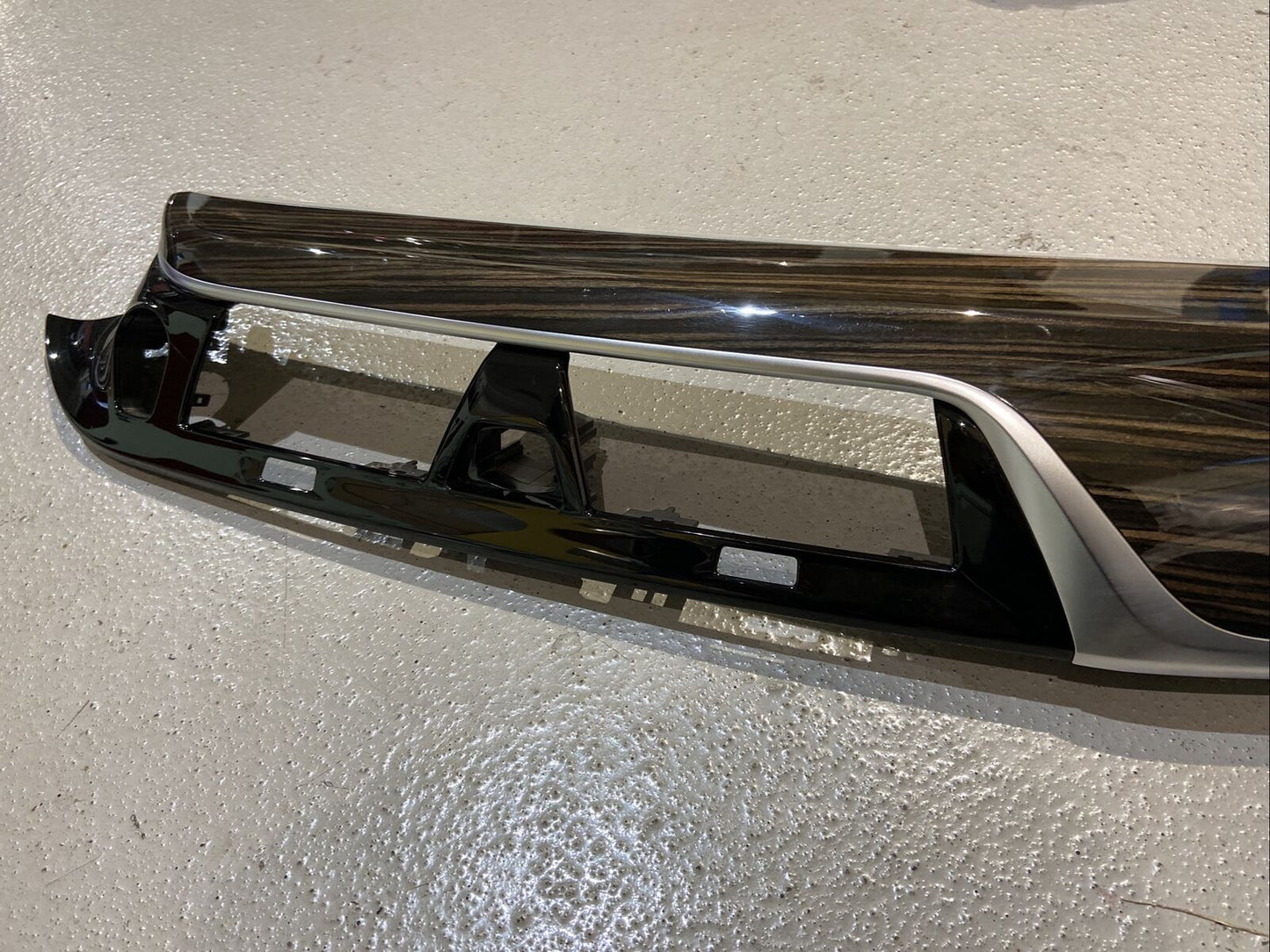 BMW G30 G31 Dekorblende Dekorleiste Mittelkonsole Blende FINELINE GLANZ 9378022