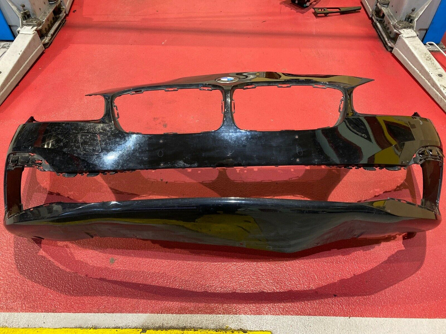 BMW F45 LCI Active Tourer Stoßstange PARKASSISTENT 7480373