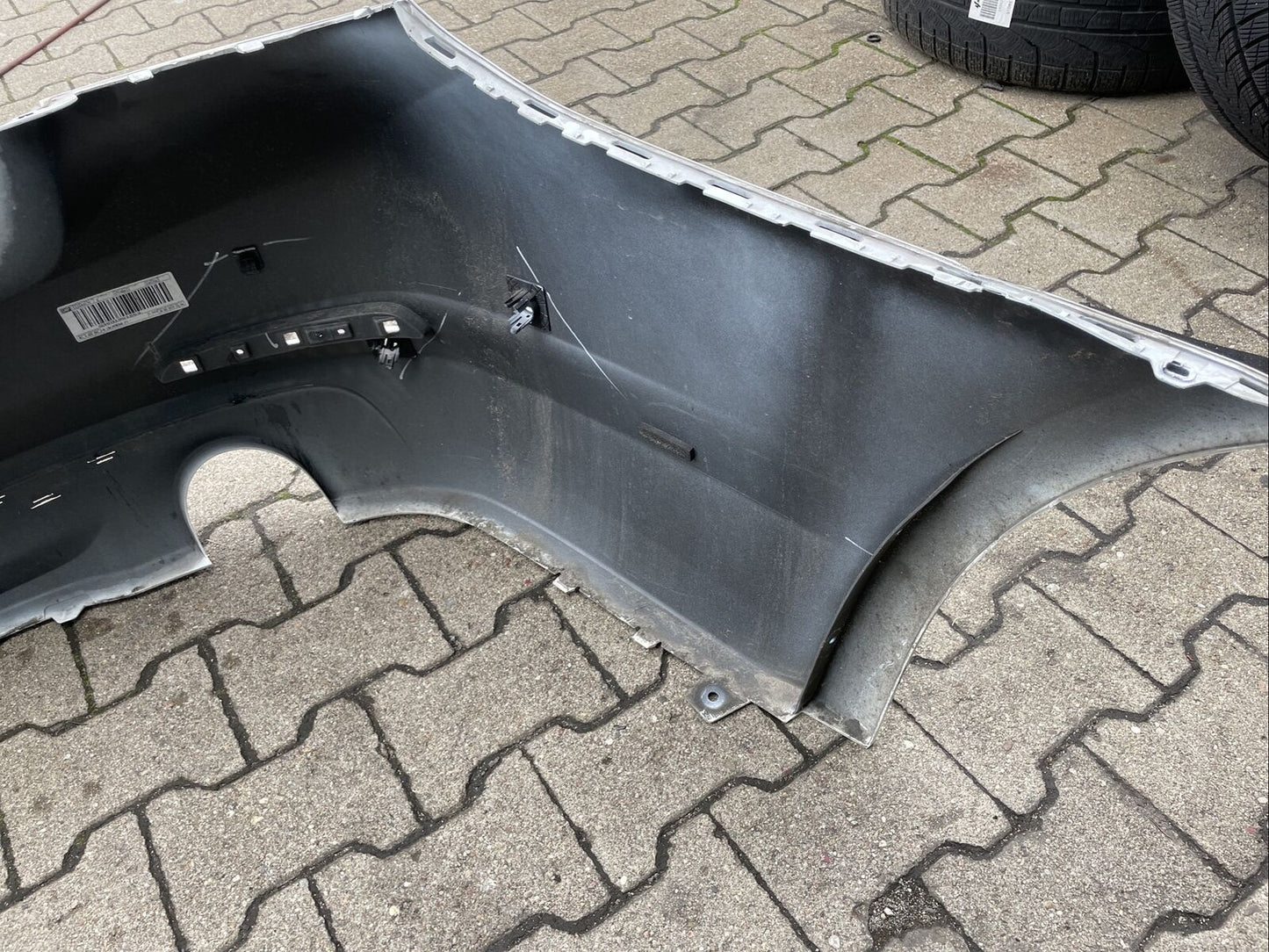 BMW G30 LIMOUSINE Basis Stoßstange PDC PARKASSISTENT HINTEN MINERALWEISS 7387294