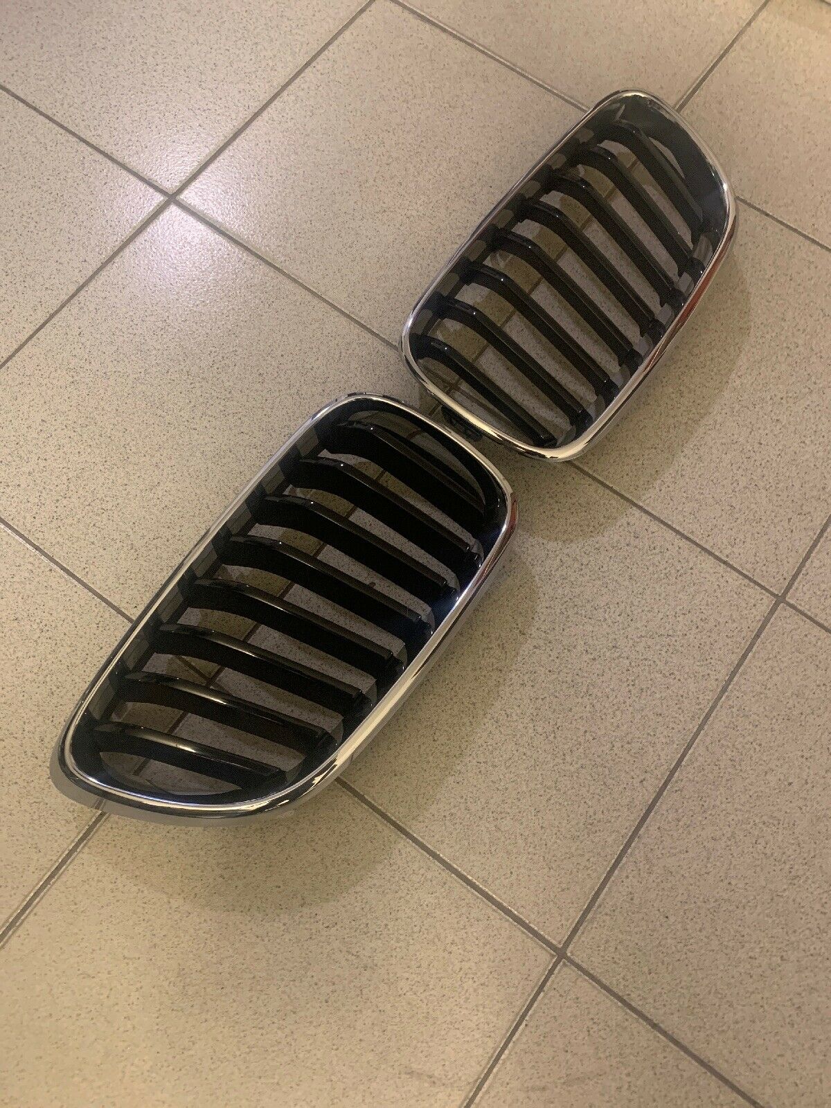 BMW 2er F22 F23 Sport  Chrome Schwarz  Gitter Nieren 7295523 7295524