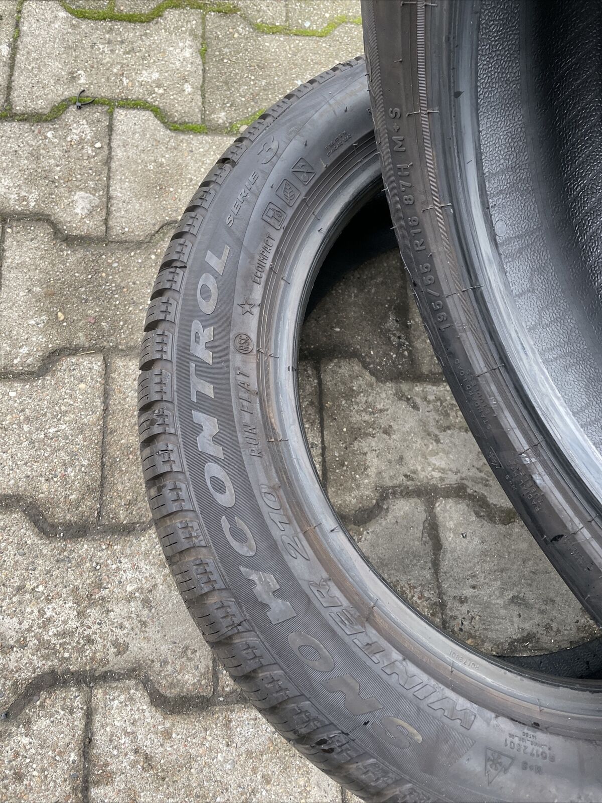 4x BMW Winterreifen RSC Runflat PIRELLI Snowcontrol 195 55 R16 87H DOT4019