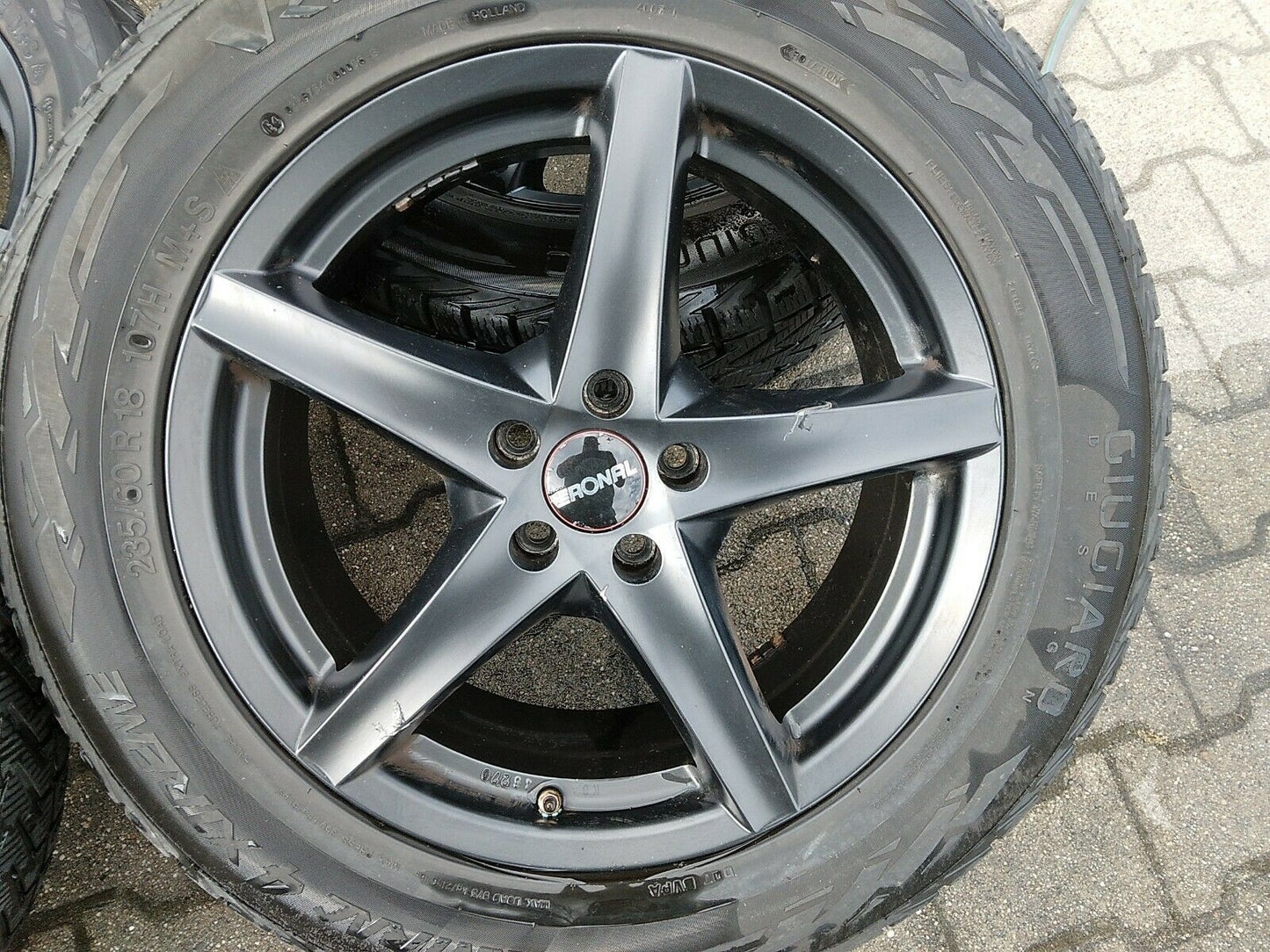 Mercedes ML76 Ronal R41 VOLVO 7.5J 18 ET45 Winterreifen 235 60 R18 107H KBA46270