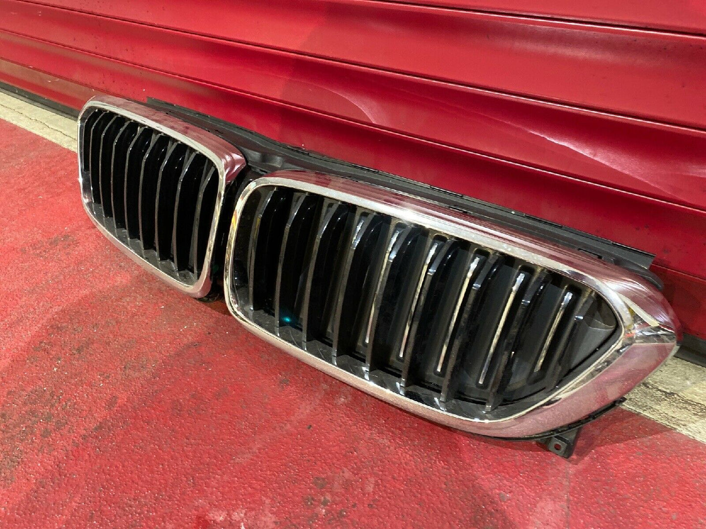 BMW G32 Klappensteuerung 7497777 NEUE Ziergitter Gitter GLANZSPEICHE Vorderwand
