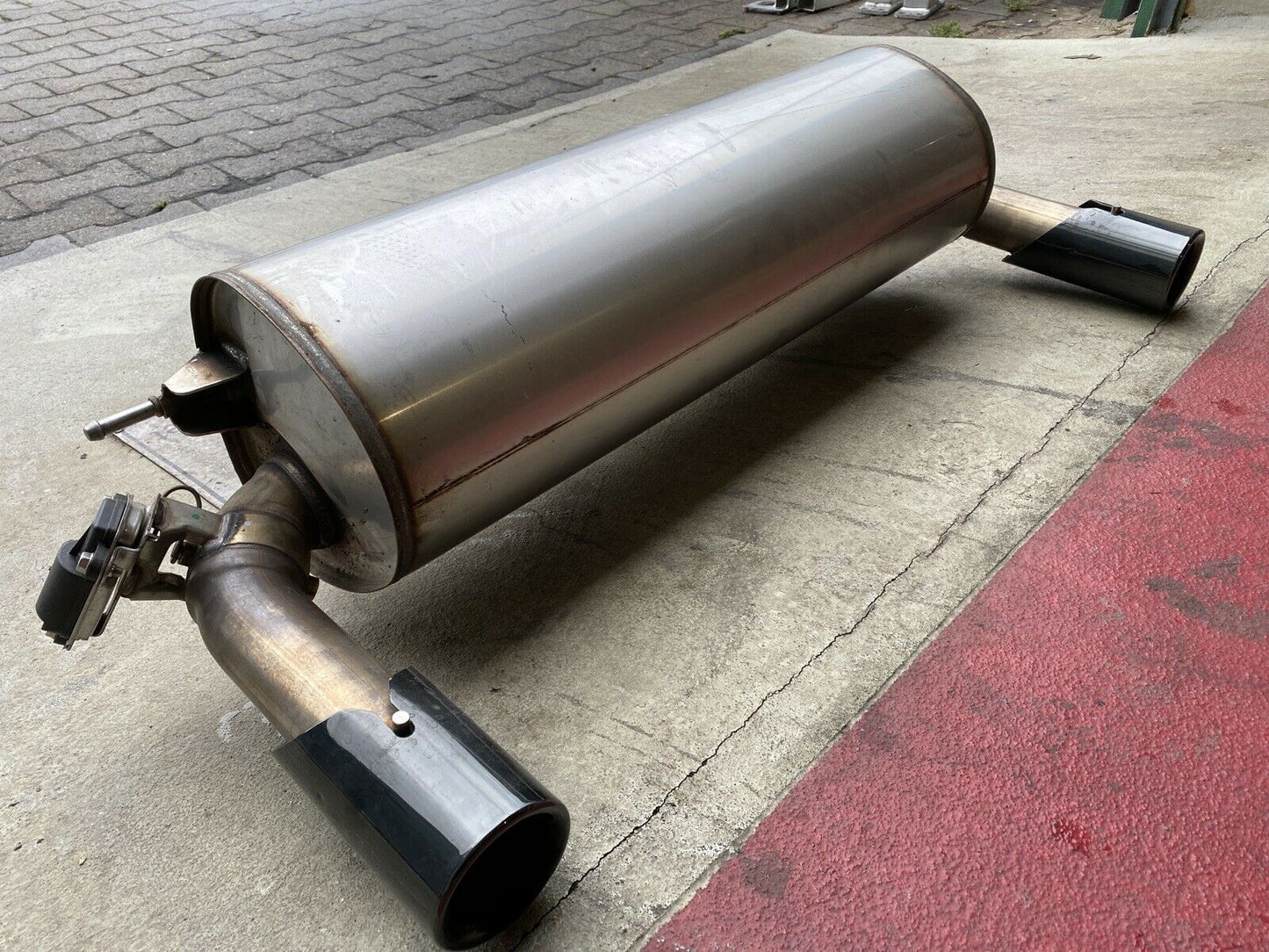 BMW F30 F32 KLAPPENAUSPUFF 440i Auspuff Endschalldämpfer Auspuffanlage 8650846