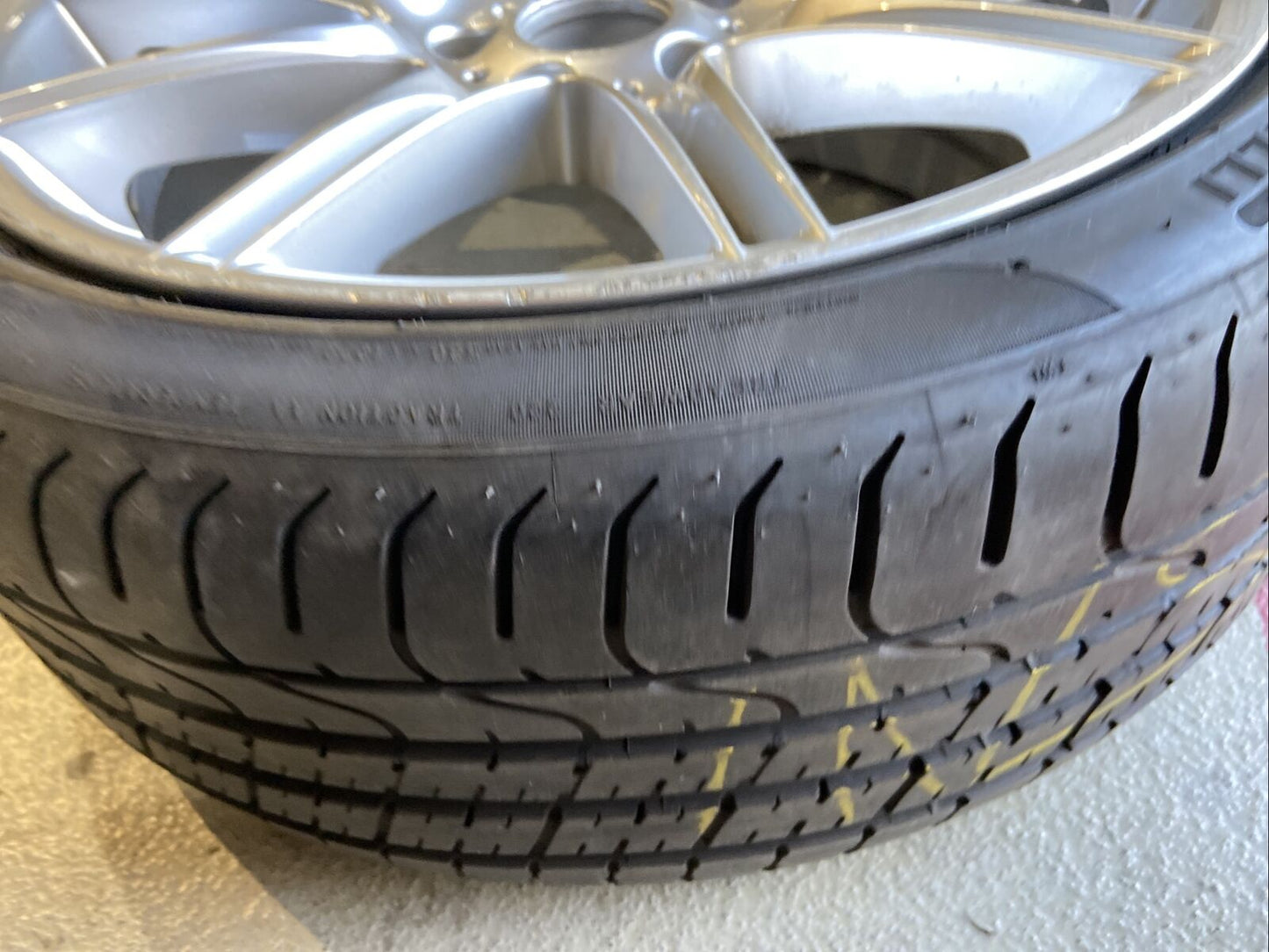 BMW X1 E84 M PAKET ALUFELGE Sommerreifen 225 40 R19 89W RSC 7847083 Styling M225