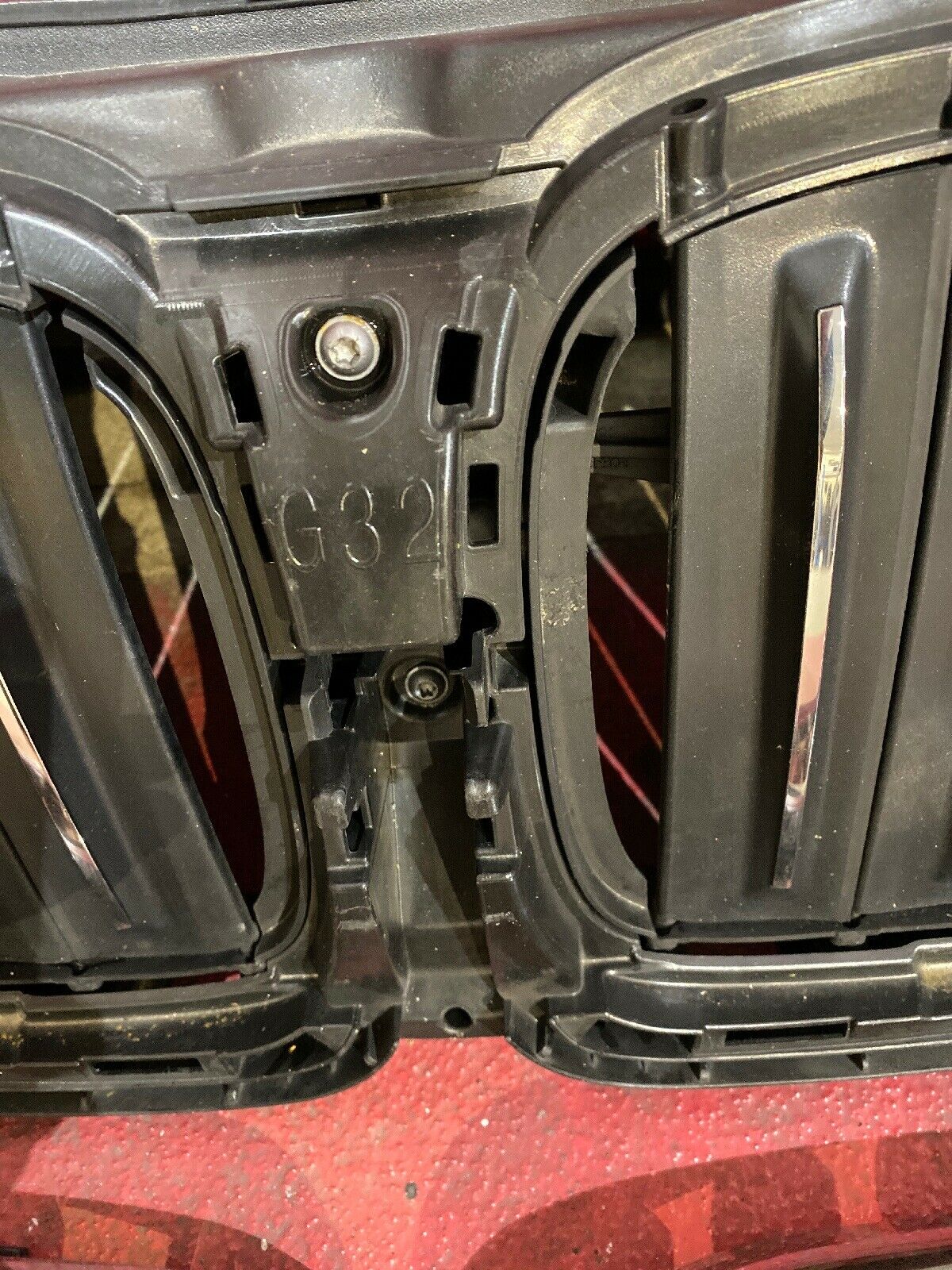 BMW G32 Klappensteuerung 7497777 NEUE Ziergitter Gitter GLANZSPEICHE Vorderwand