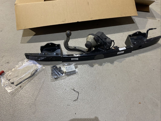 BMW E90 E91 ANHÄNGERKUPPLUNG elektr. 6791155 QUERTRÄGER mit Steuergerät 6857227