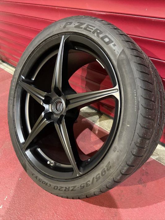 1x FERRARI 458 Alufelge DIAMOND 255226 HINTEN 295 35 ZR20 105Y Pirelli P ZERO