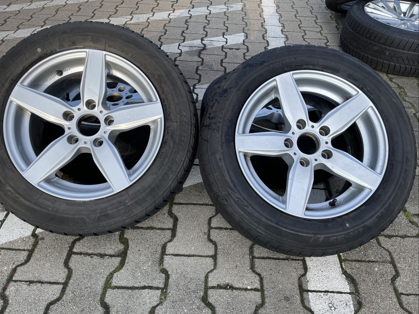 BMW F30 F31 DEZENT Alufelgen WINTERREIFEN 205 60 R16 92H KBA 49257 ET31