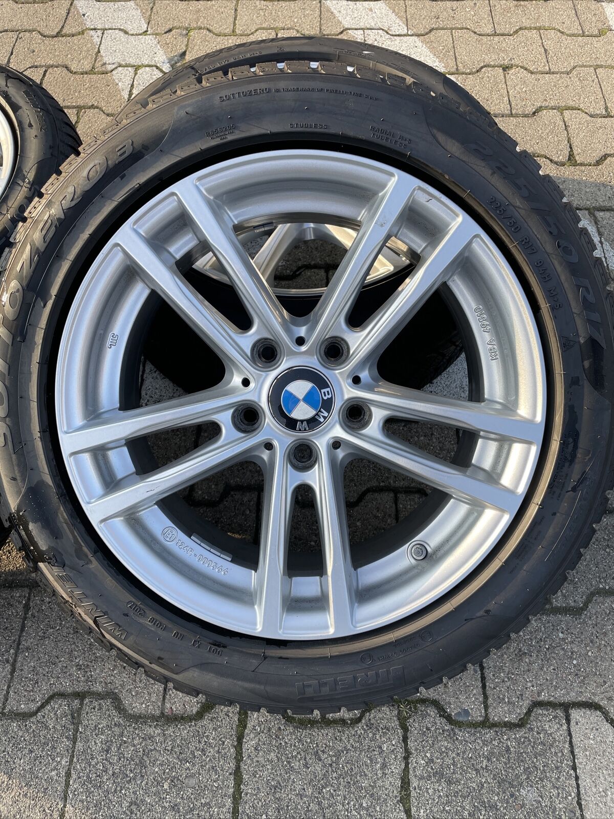 BMW X1 E84 ALUFELGEN Winterreifen Uniwheels KBA49510 RDCI PIRELLI 225 50 R17 94H