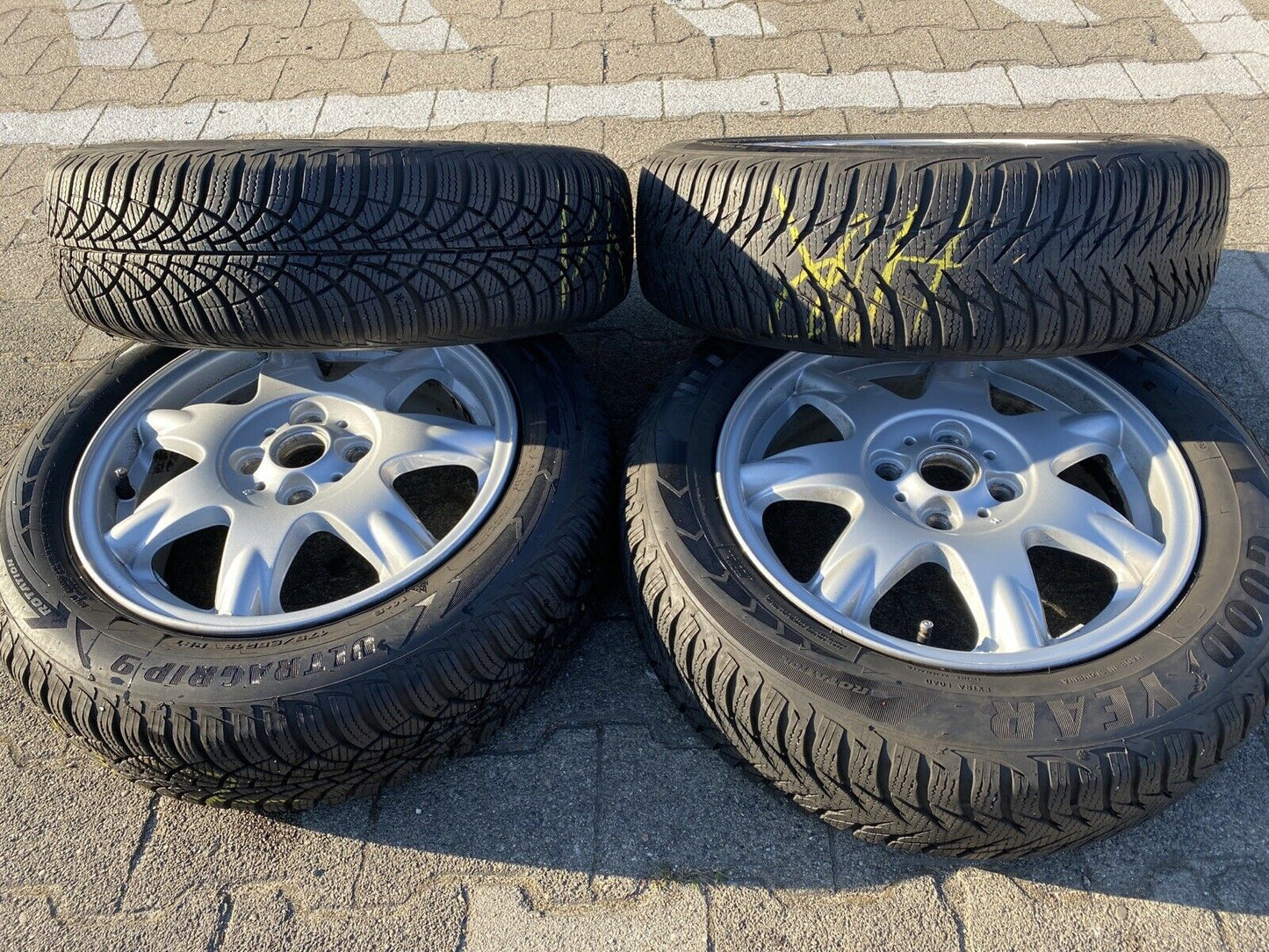 MINI COOPER R56 R50 Alufelgen Delta SPOKE 96 SOMMERREIFEN 175 65 R15 84H 6768972
