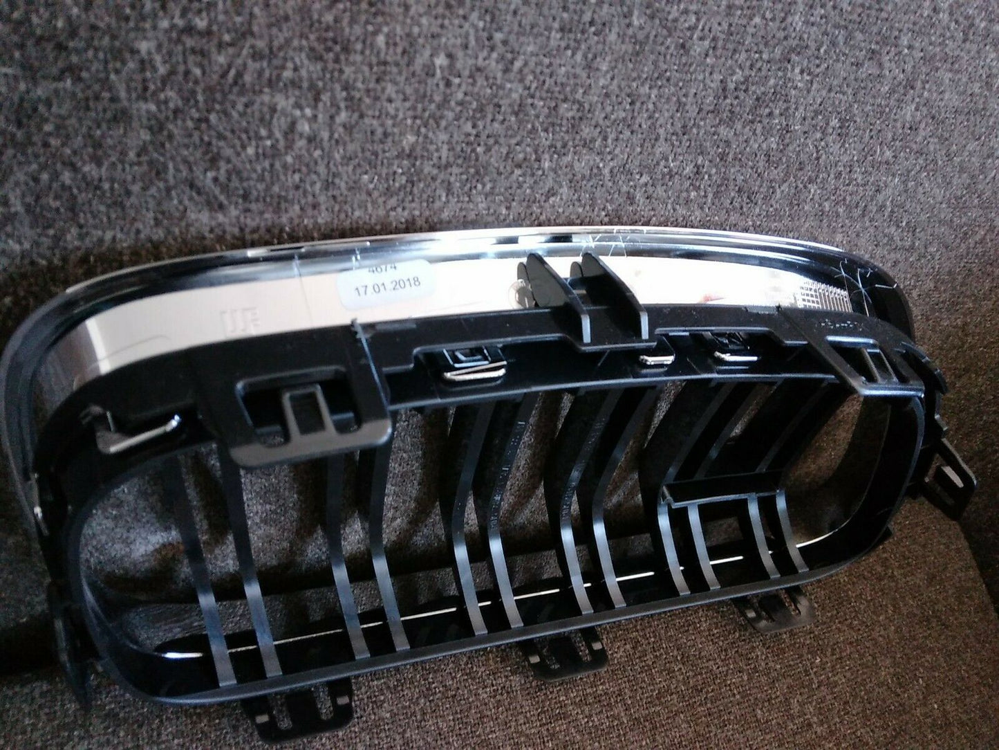 NEU Original BMW 2er M2 F87 LCI Ziergitter Niere Links 8064143