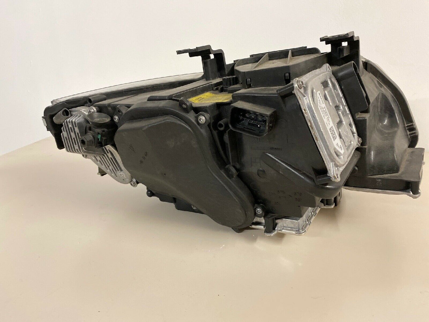 BMW E92 E93 Coupe Cabrio LCI Xenonscheinwerfer KURVENLICHT Tagfahrlicht 7239931