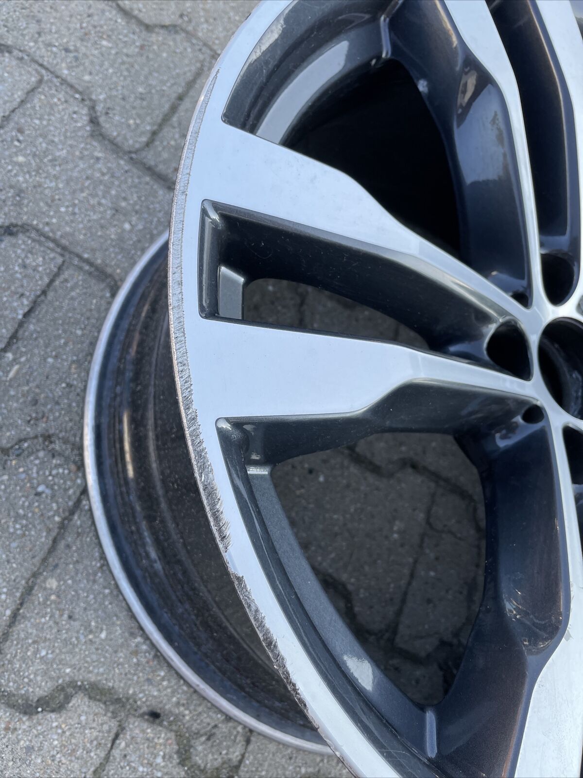 1x BMW X5 F15 X6 F16 ALUFELGE M468 ANTHRAZIT 7846788 VORDERACHSE M PAKET