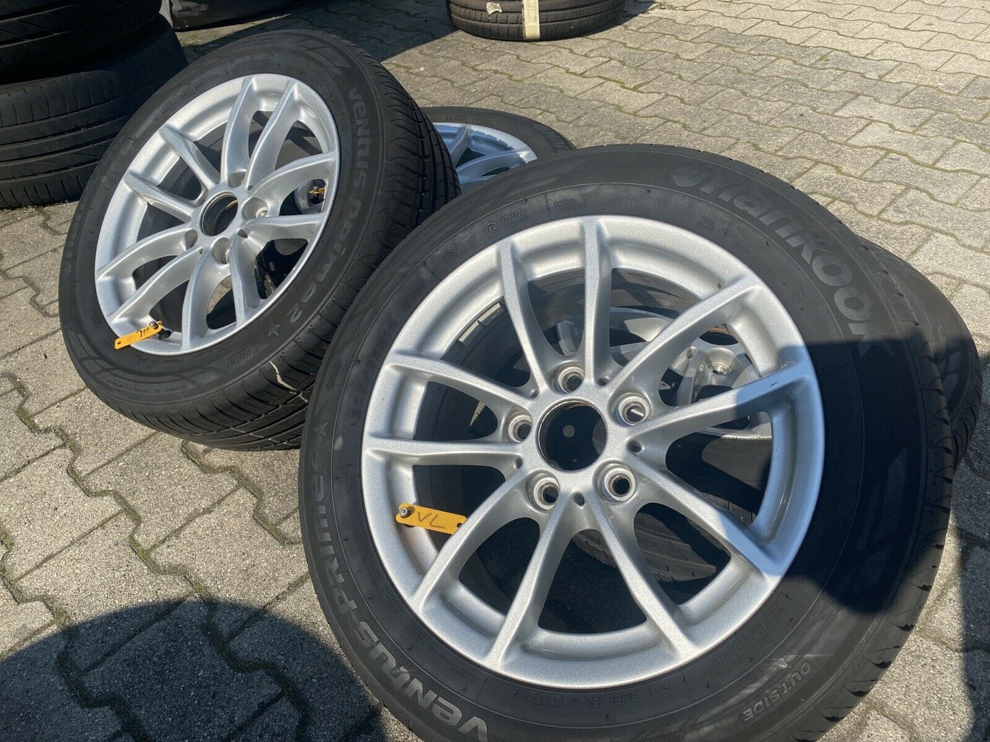BMW F20 F21 F22 V Speiche 378 ALUFELGEN 205 55 R16 91W Sommerreifen 6796202