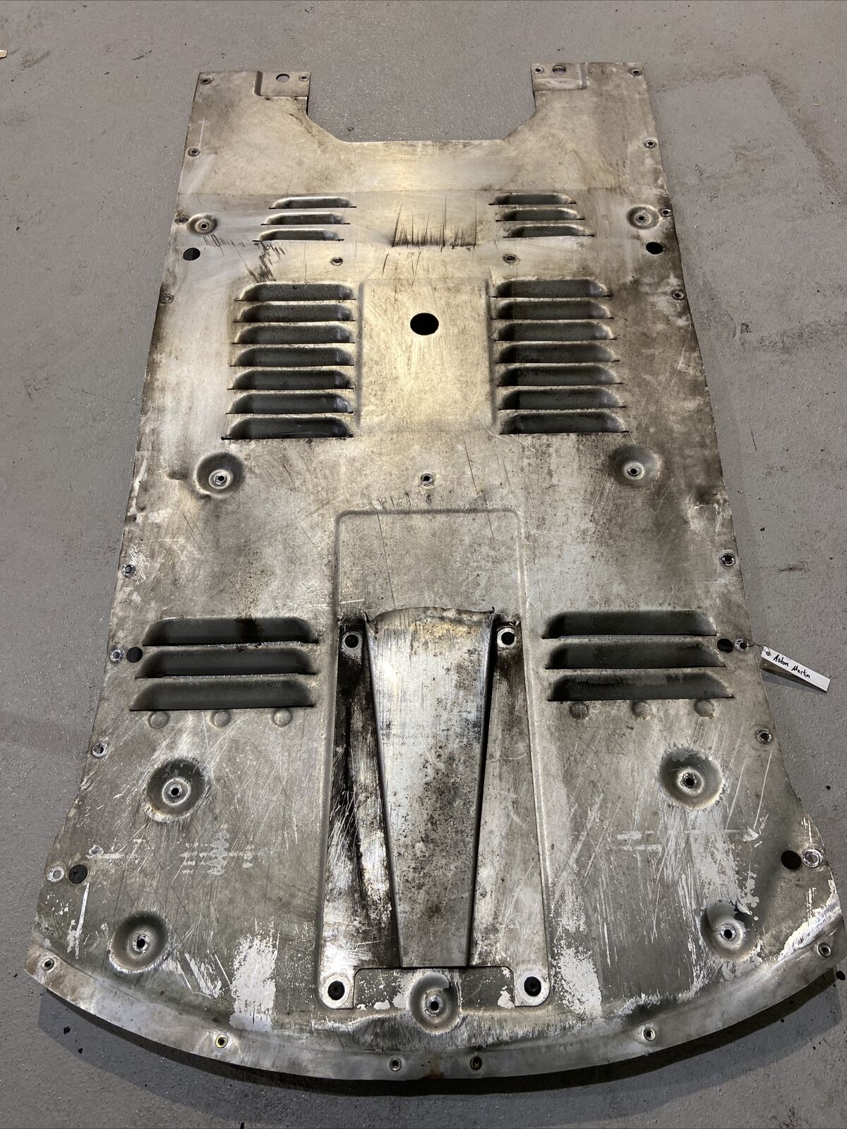 ORIGINAL ASTON MARTIN DB9 Unterfahrschutz Abdeckung Unterbodenschutz BODENPLATTE
