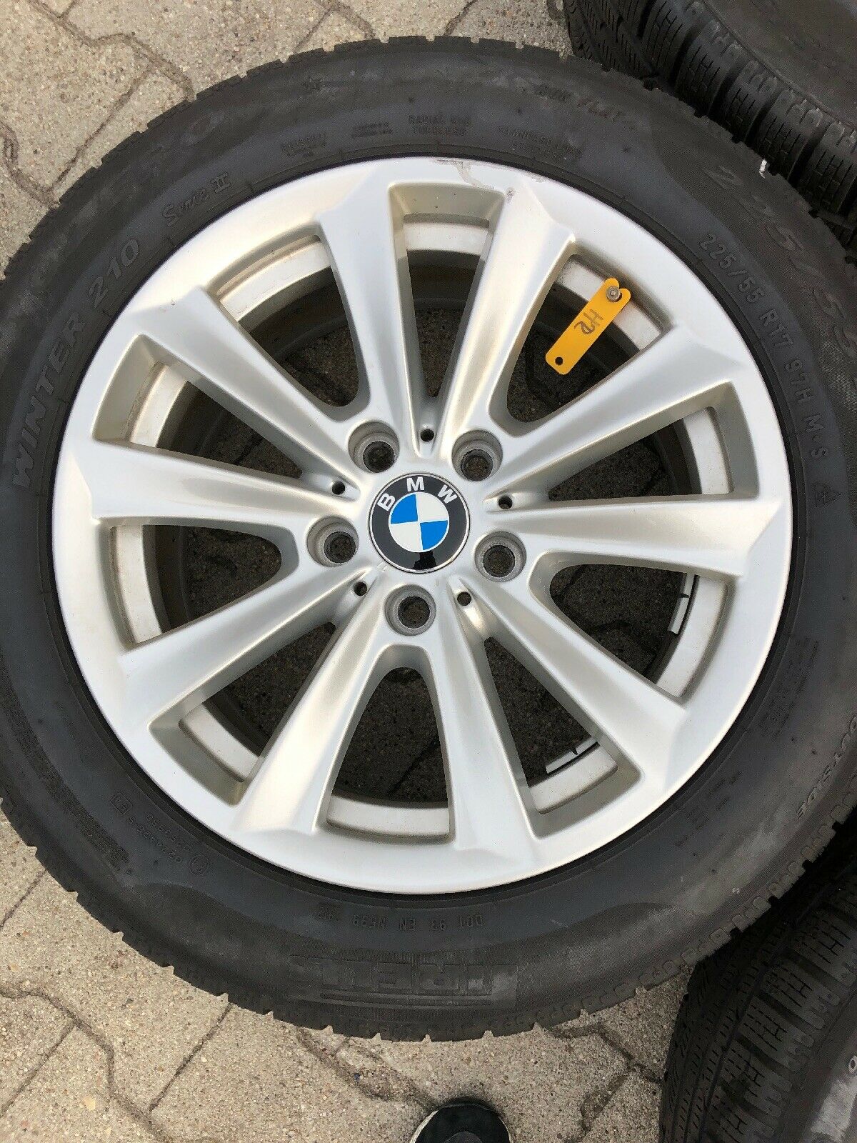 BMW F10 F11 F06 F12 V Speiche 236 Alufelgen Winterreifen 225 55 R17 97H PIRELLI