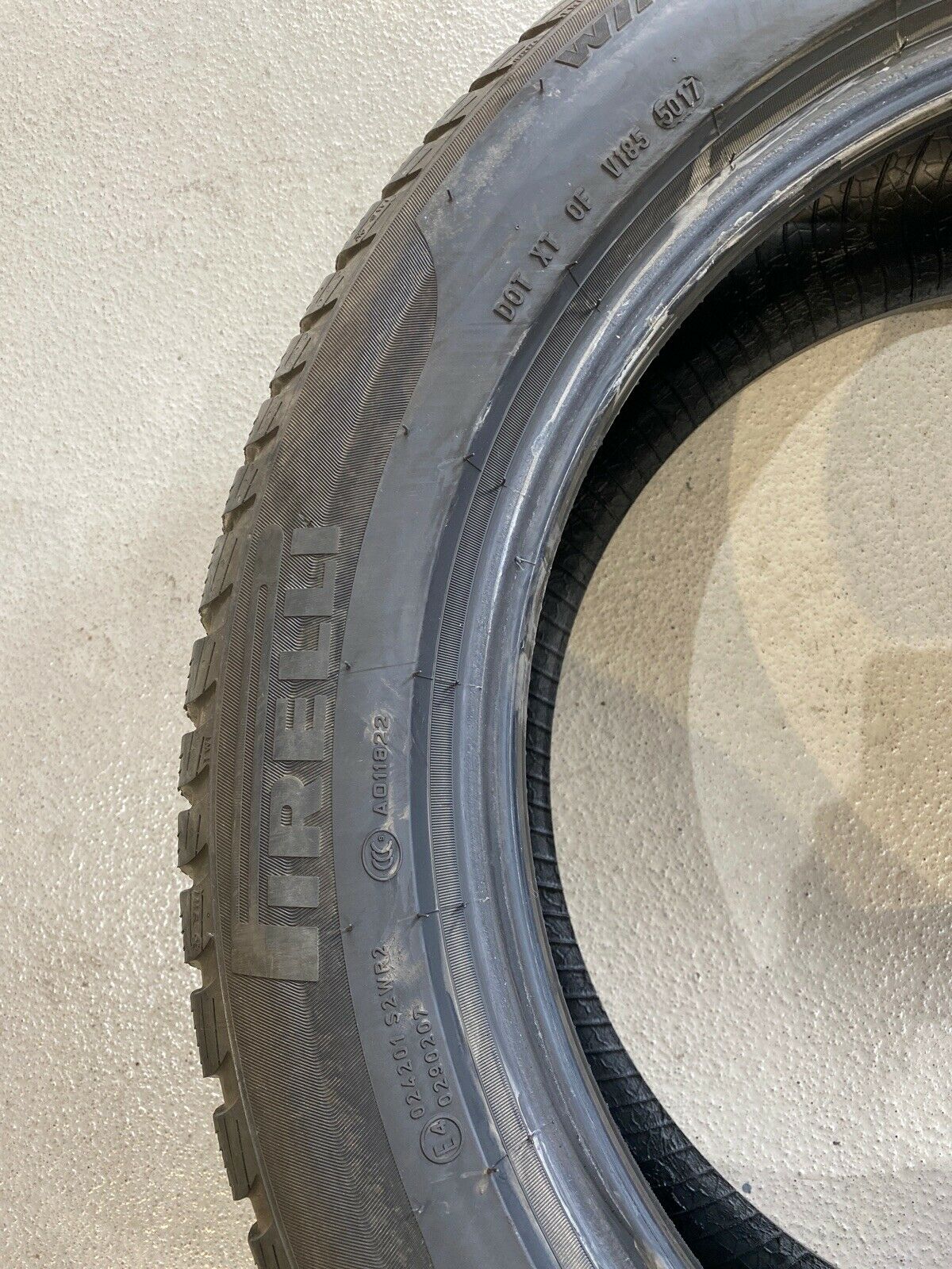 1x BMW 245 50 R19 105V RSC RUNFLAT Winterreifen PIRELLI SOTTOZERO 3 DOT5017