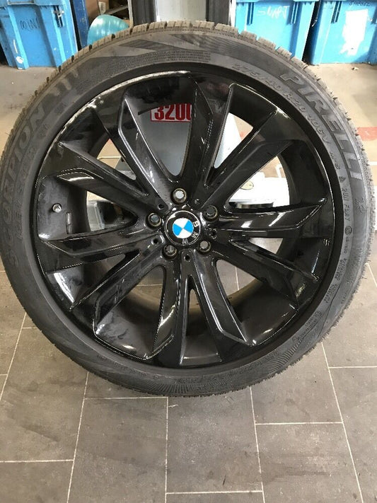 1x BMW X5 F15 ALUFELGE STYLE 461 PIRELLI RUNFLAT 6858527 WINTERREIFEN 275 40 R20