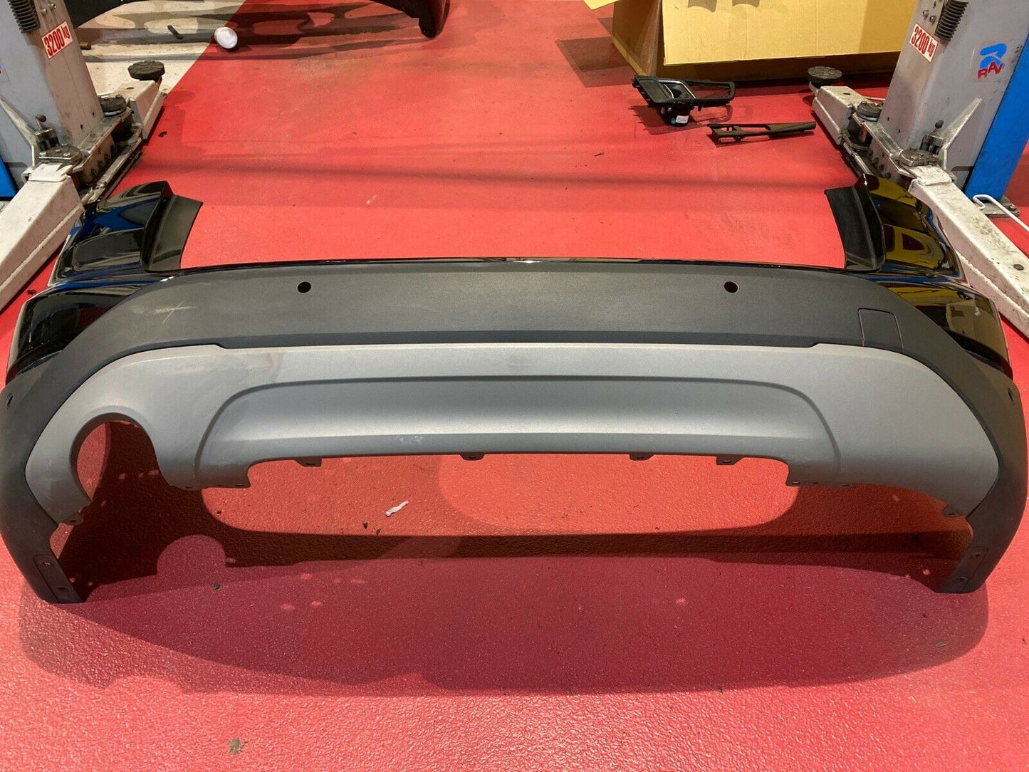 BMW X1 F48 NEUE MODELL Stoßstange 7355260 MITTE 7355271 m PDC 7332323 schwarz 2