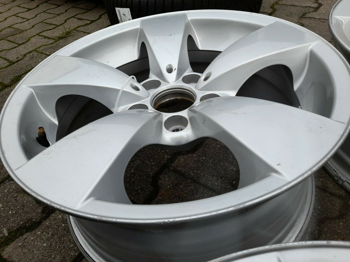 4x Original BMW E60 E61 LCI Alufelgen 6776776 Sternspeiche Styling 138 ET20
