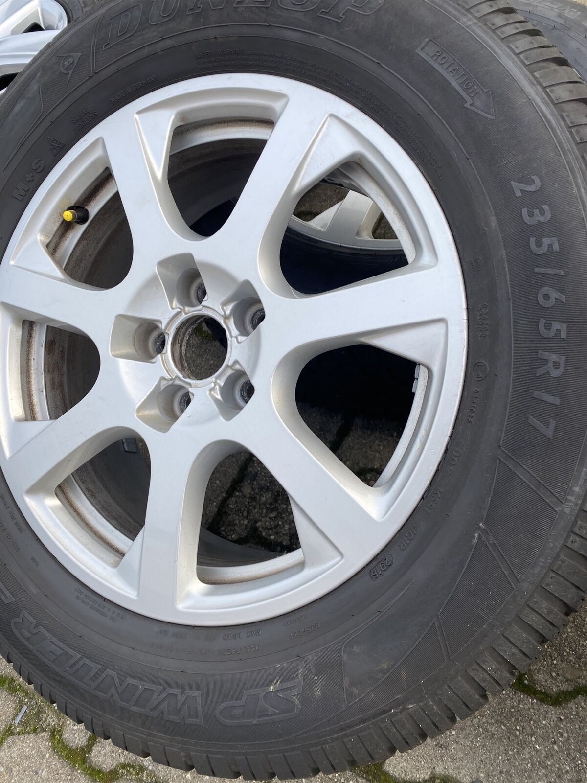 AUDI Q5 Alufelgen 8R DUNLOP SP 8R0601025E WINTERREIFEN 235 65 R17 104H DOT 2916