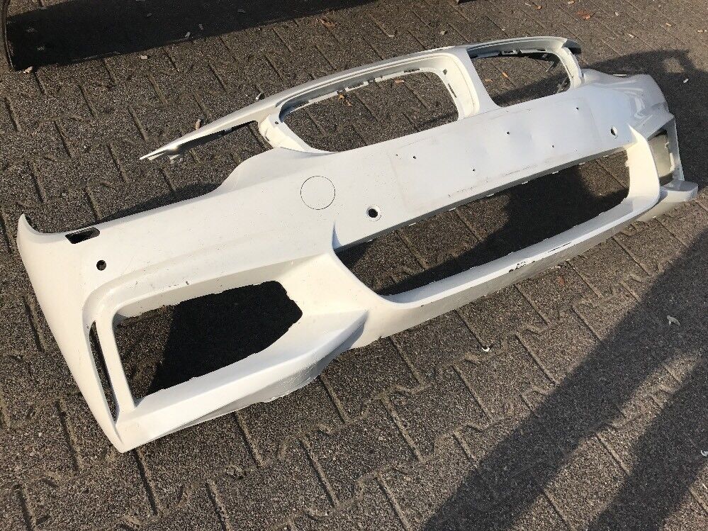 ORIGINAL BMW F32 F33 F36 M PAKET Stoßstange mit PDC & SWR vorne LCI