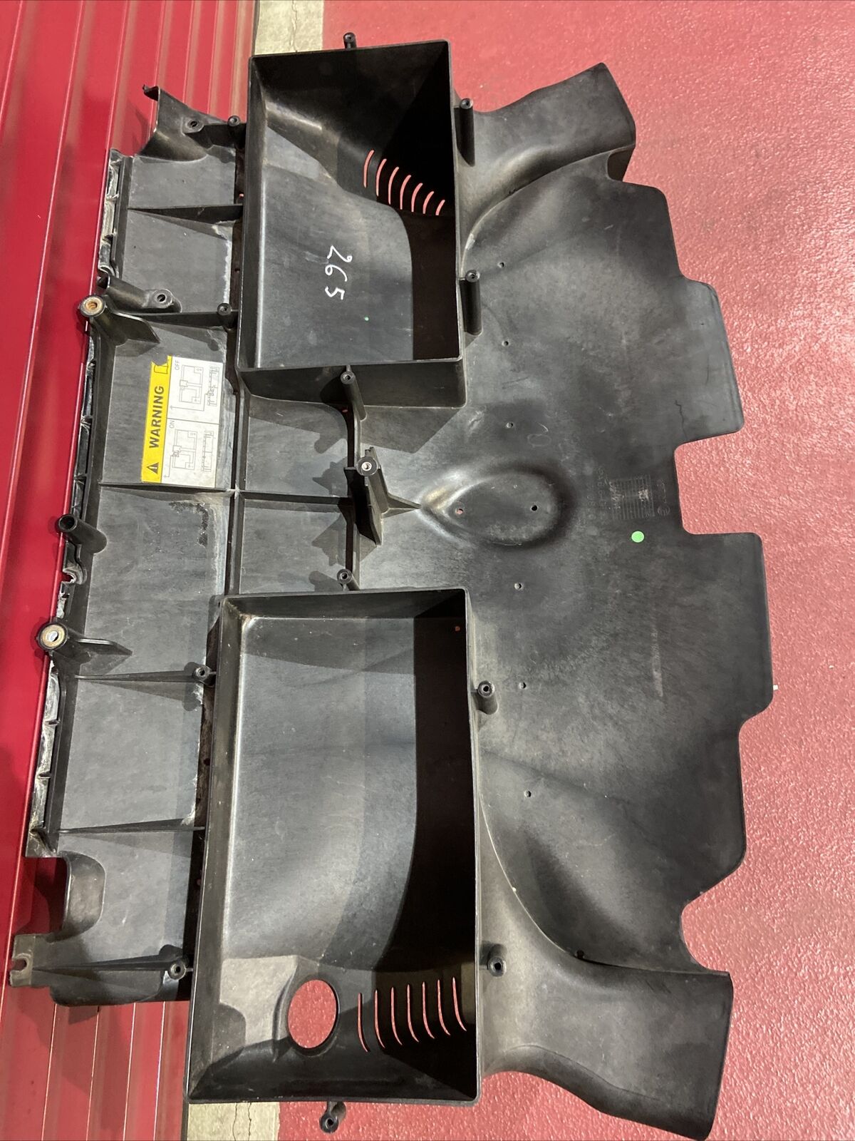 FERRARI CALIFORNIA T AIR INTAKE DUCT 310806 LUFTANSAUGKANAL KÜHLERVERKLEIDUNG