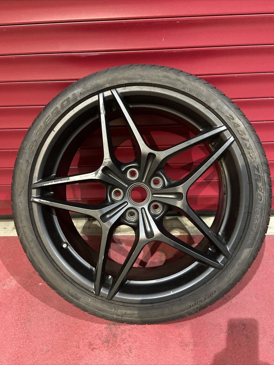 1x FERRARI CALIFORNIA T 8Jx 20 ALUFELGE 37623 B 37872 Schwarz 37874 245 35 ZR20