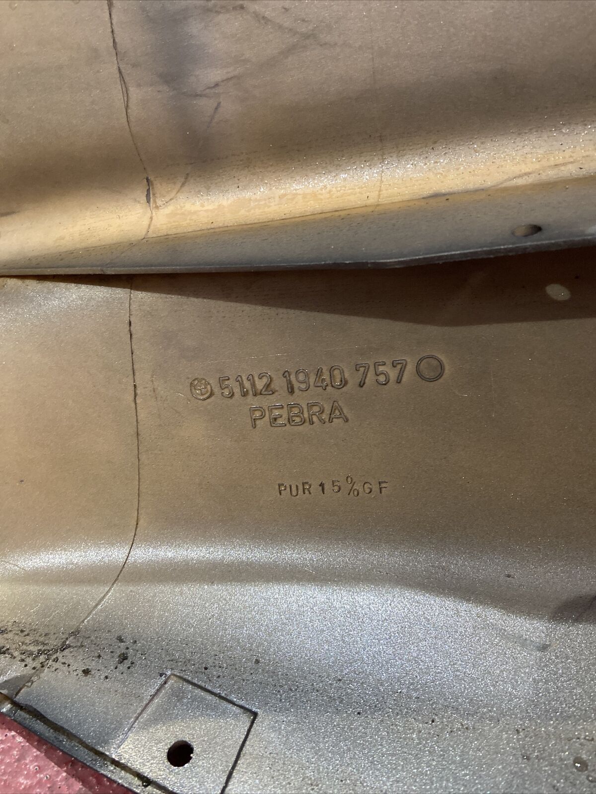 ORIGINAL BMW 8er E31 Stoßstange hinten Verkleidung Stoßfänger 1940757