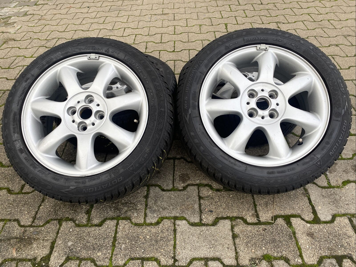 MINI COOPER R56 R50 ALUFELGEN Spoke 94 WINTERREIFEN RSC 195 55 R16 87H 6775684