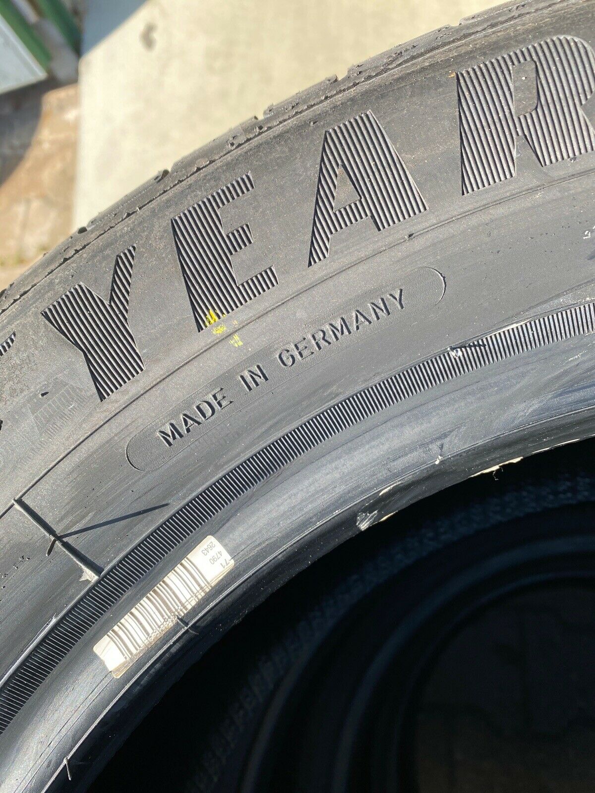4x NEUE GOODYEAR EFFICIENT GRIP PERFORMANCE 225 55 R17 97W SOMMERREIFEN DOT4119