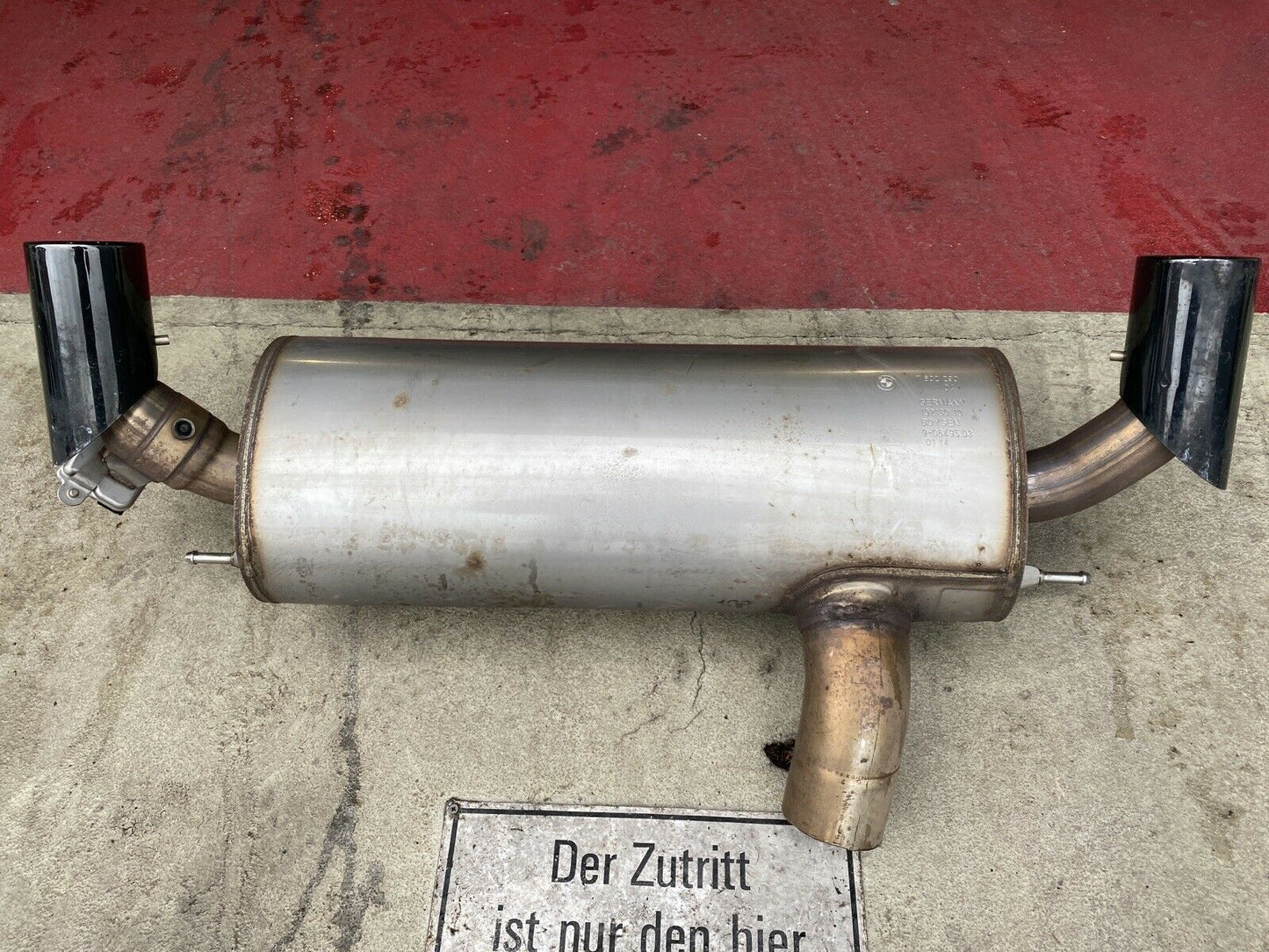 BMW F20 F21 M PAKET 135i Auspuff Endschalldämpfer Auspuffanlage 7602290