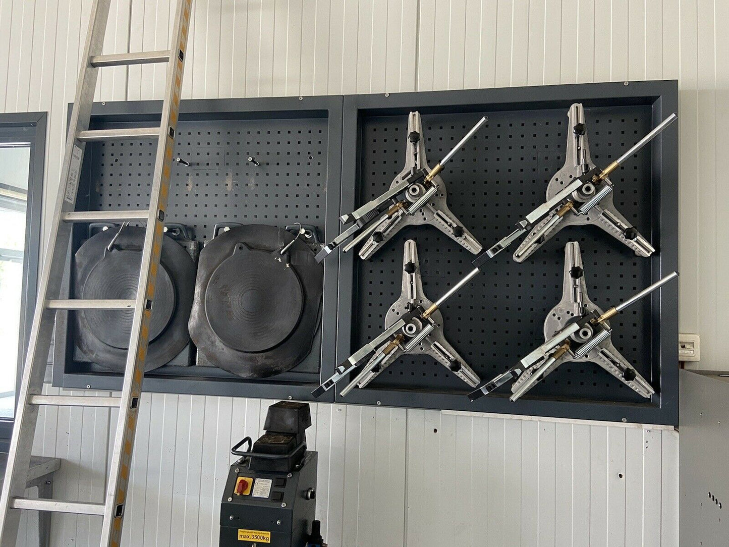 NUSSBAUM ACHSVERMESSUNGSBÜHNE & BREMSENPRÜFSTAND UNILIFT 3500 NT PLUS / NTS 520