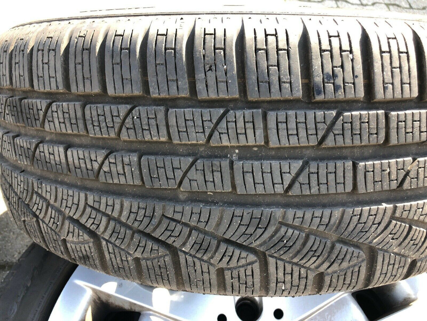 BMW X1 E84 Pirelli 225 50 R17 94H RSC RUNFLAT Winterreifen 6783330 m Radkappen
