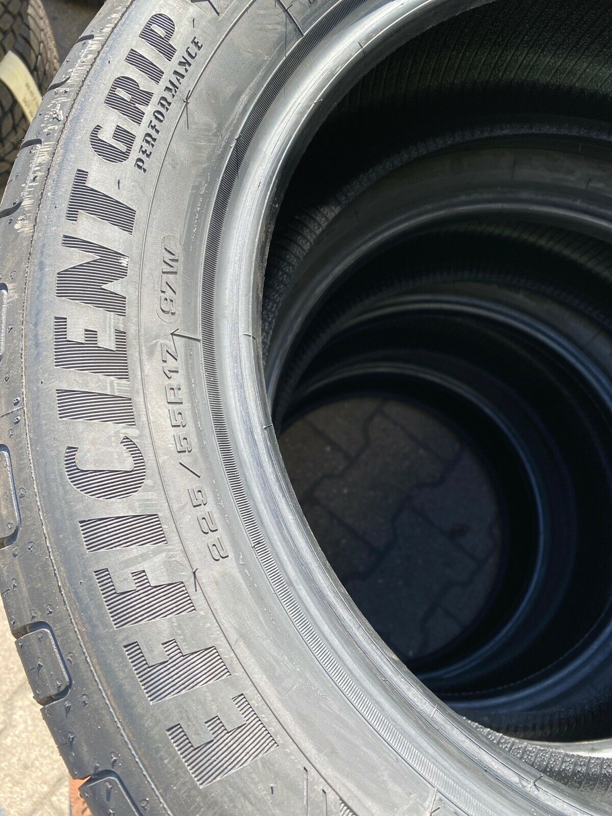 4x NEUE GOODYEAR EFFICIENT GRIP PERFORMANCE 225 55 R17 97W SOMMERREIFEN DOT4119