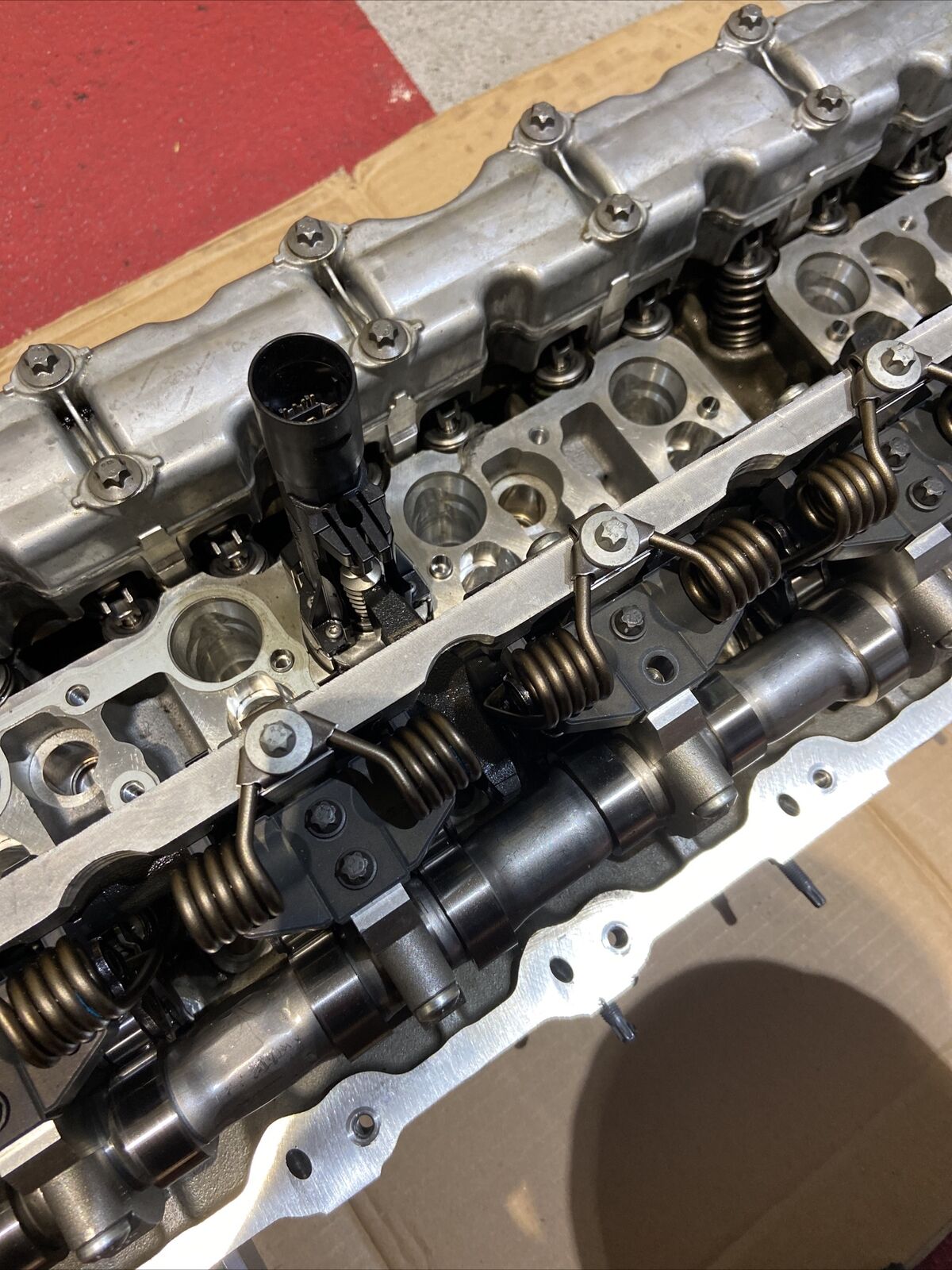 BMW F20 F22 M2 X3 F25 F30 X5 E70 F15 E82 E90 Zylinderkopf m VENTILE 7624429 N55