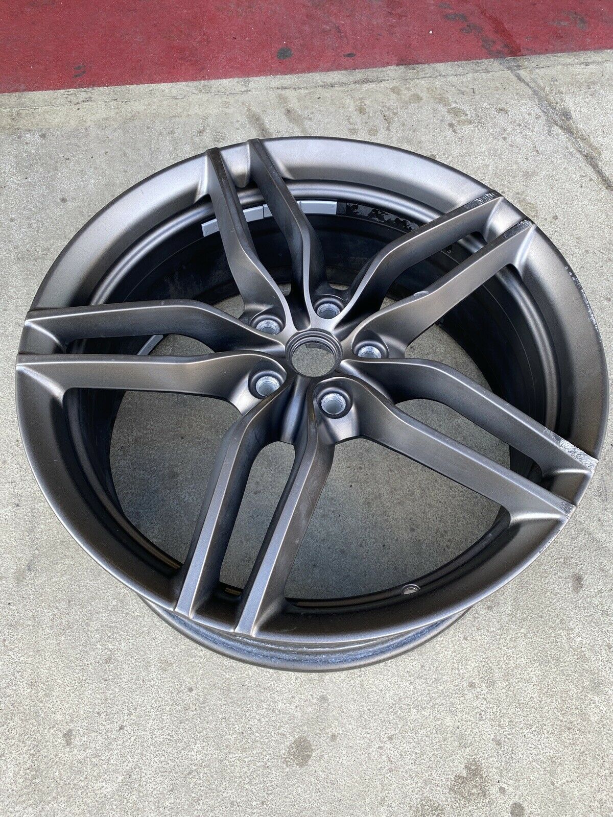 1x ORIGINAL FERRARI FF 8.5J x 20 ALUFELGE 272381 VORNE GESCHMIEDET LACKIERT