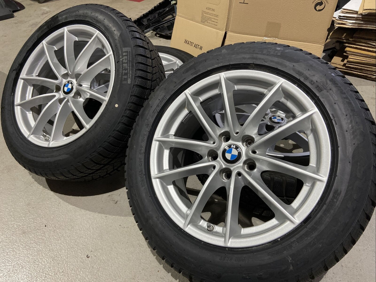 ORIGINAL BMW G30 G31 Styling 618 Alufelgen 6868217 WINTERREIFEN PIRELLI RSC RDCI