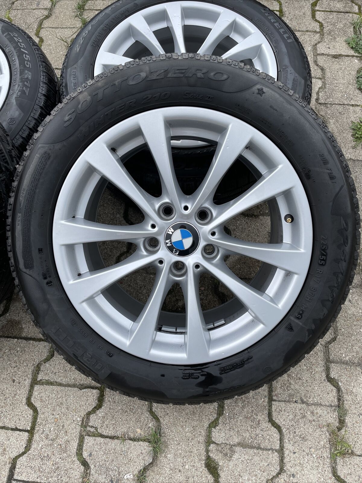 BMW F34 GT Alufelgen Styling 395 WINTERREIFEN RSC PIRELLI 225 55 R17 97H 6859025