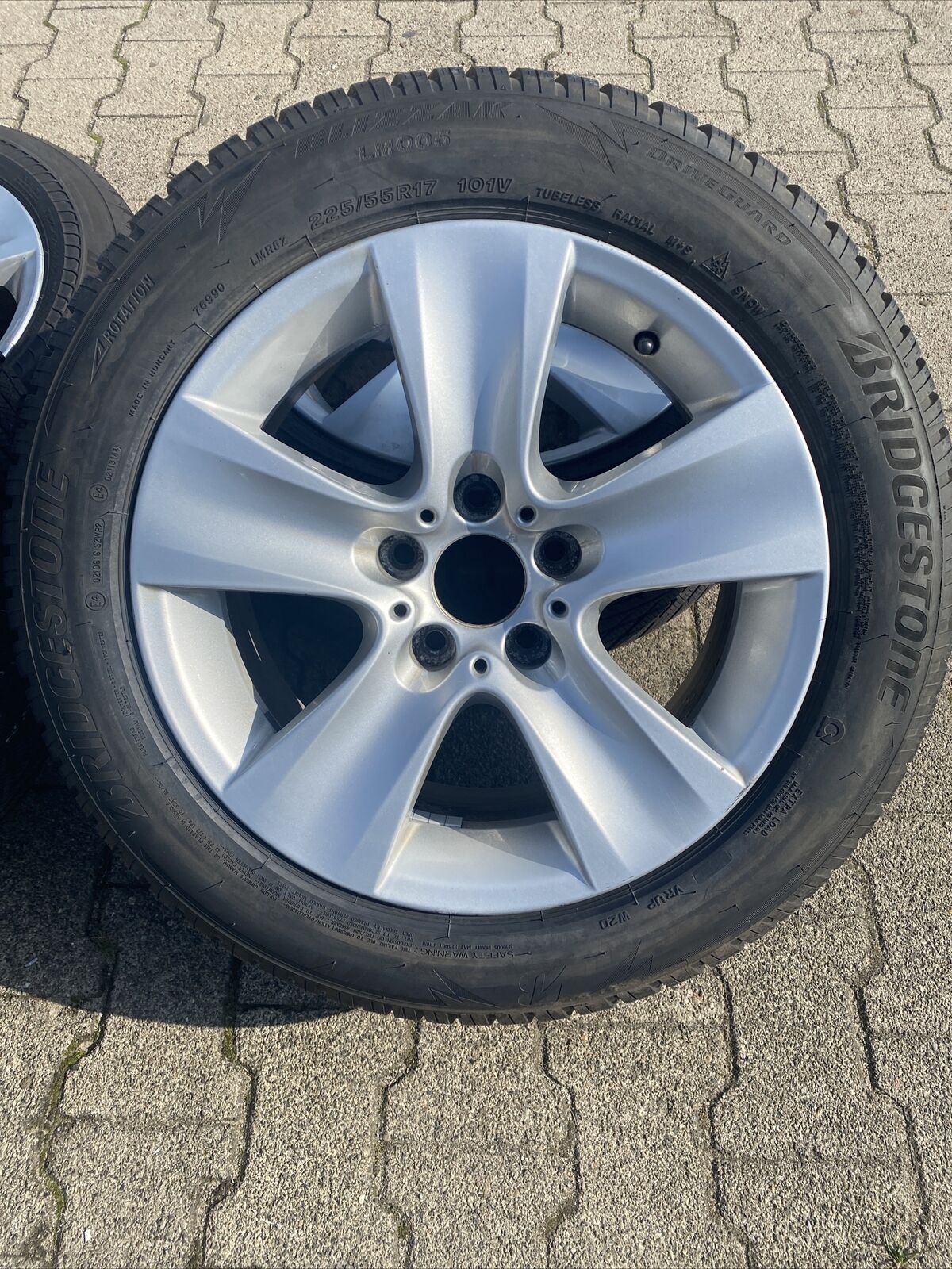 BMW F10 F12 Styling 327 Alufelgen WINTERREIFEN BRIDGEST. 225 55 R17 101V 6790172