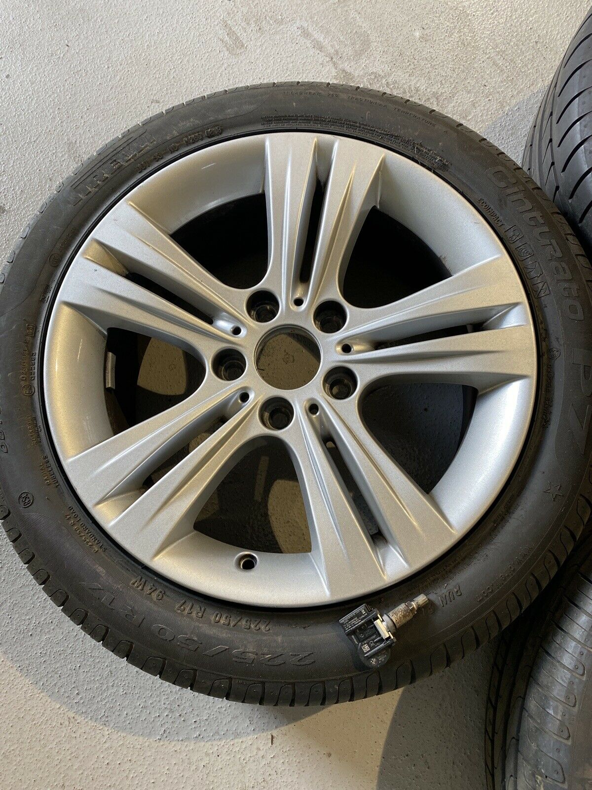 3x BMW F30 F31 F35 Alufelgen Styling 392 RDCI VENTILE 225 50 R17 94W RSC 6796239